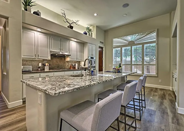 Patio, Playground! Glendale Family Gem Near Golf * Phoenix